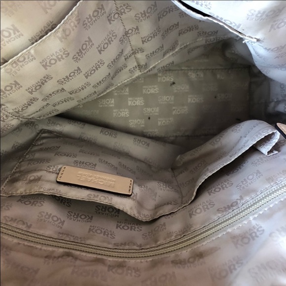 Authentic Michael Kors handbag - Picture 4 of 6